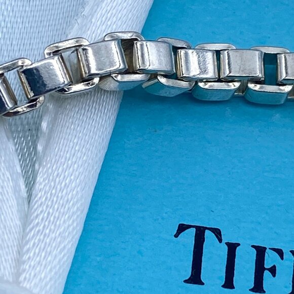 Authentic Tiffany & Co Sterling Silver Venetian Link Bracelet 7.5" - Picture 6 of 8